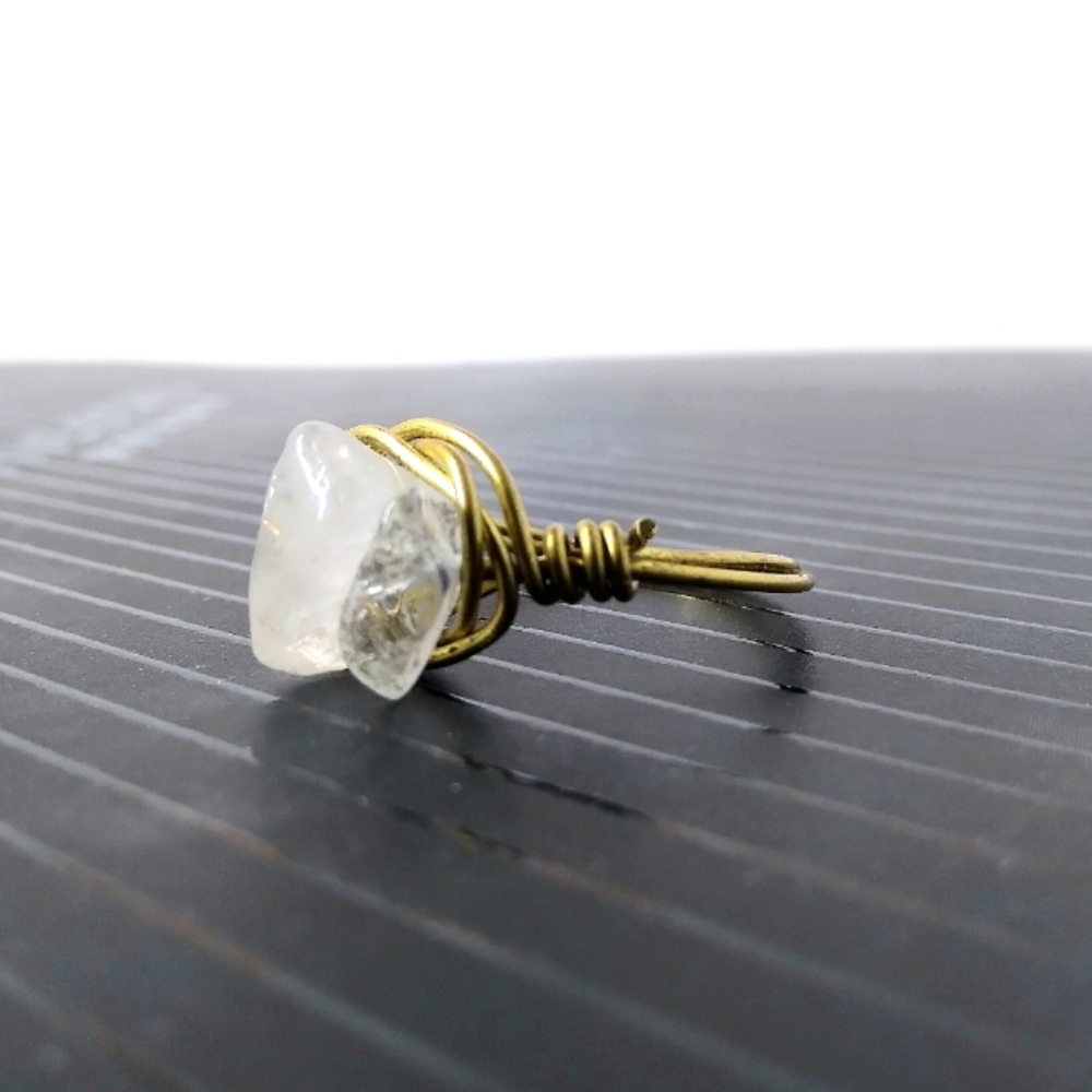 Beautiful White Gem Handmade Twisted Gold Ring Size 6